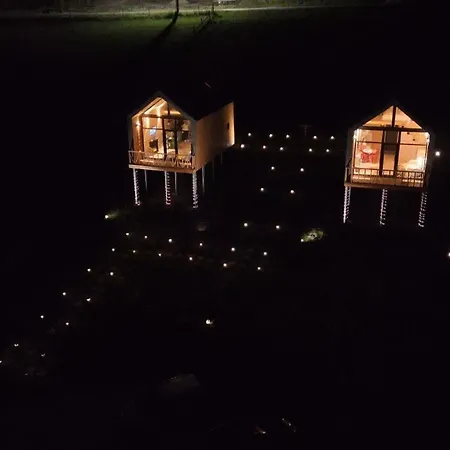 Suspended Tiny House Villa Drumu Carului Exterior photo