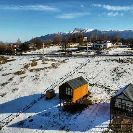 Suspended Tiny House Villa Drumu Carului Exterior photo