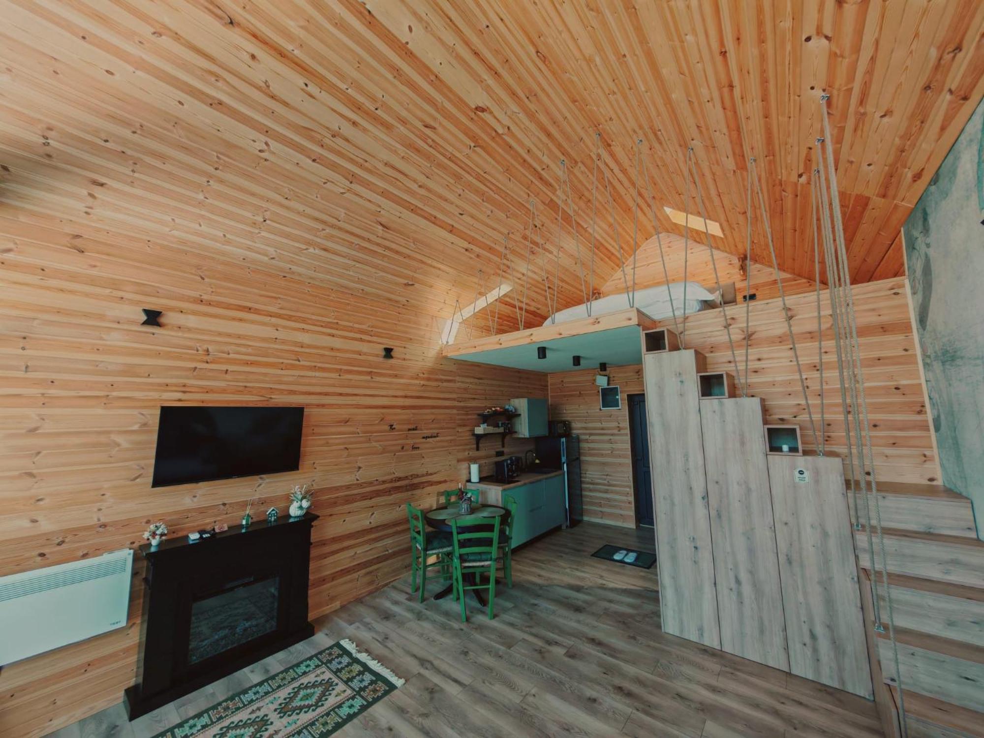 Holiday home Suspended Tiny House Drumu Carului